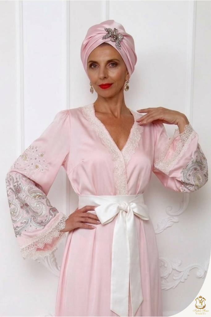 The pink dream of the East