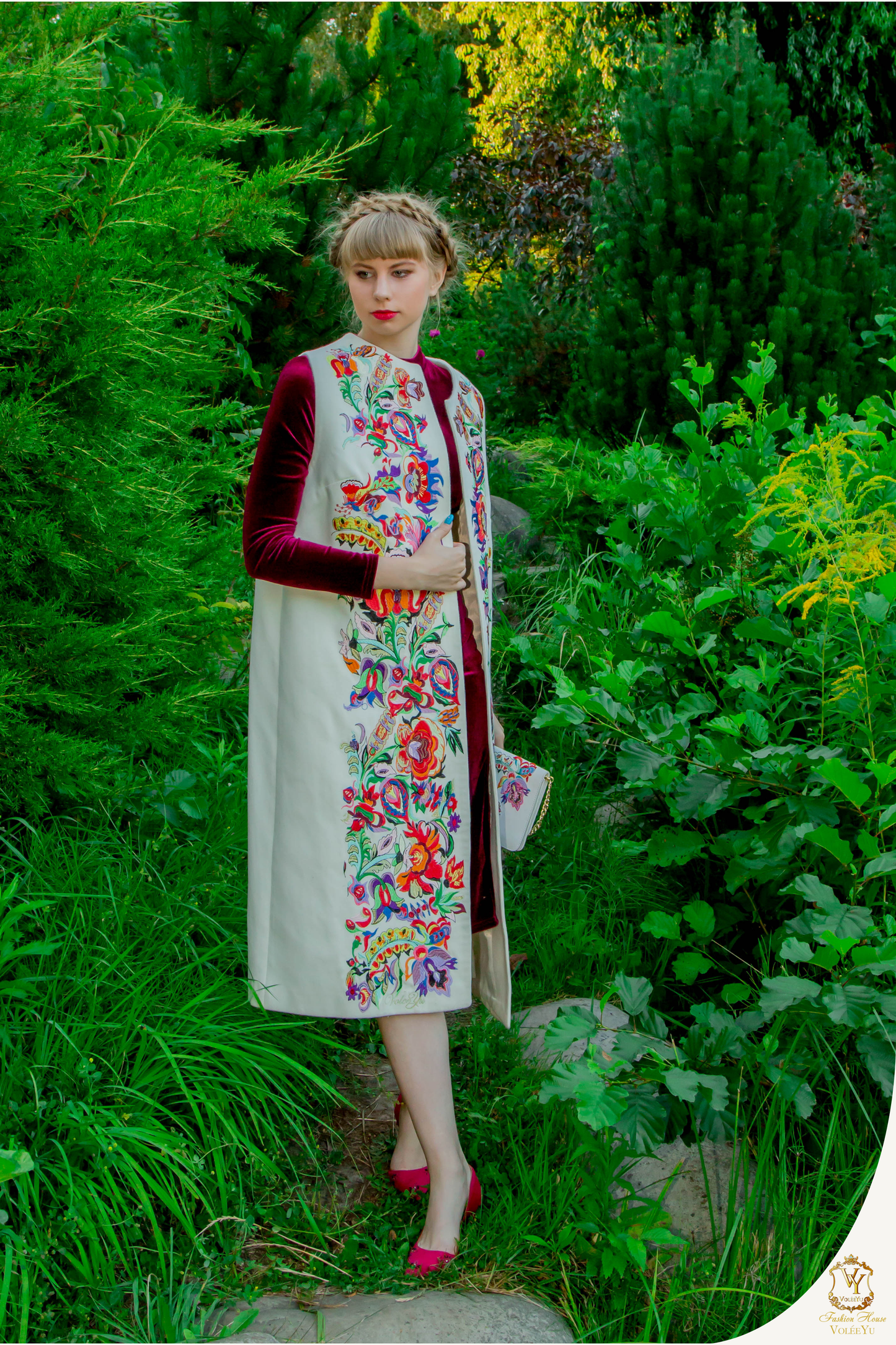 "Flowers of Ukraine" Cape