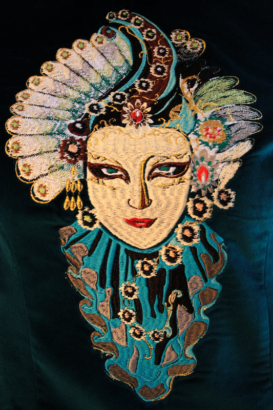 أقنعة البندقية